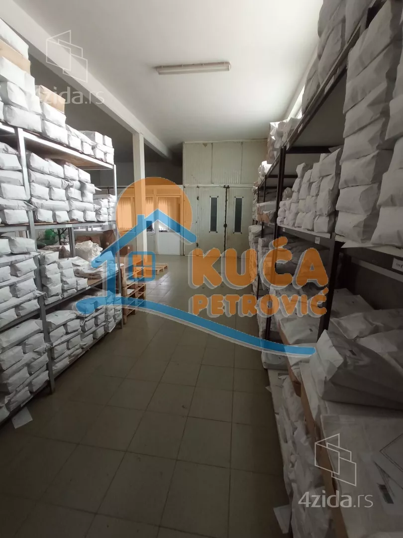 Lokal | 4zida