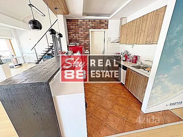 Šestoiposoban stan | 4zida