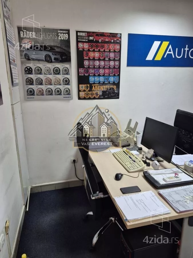 Poslovni prostor | 4zida