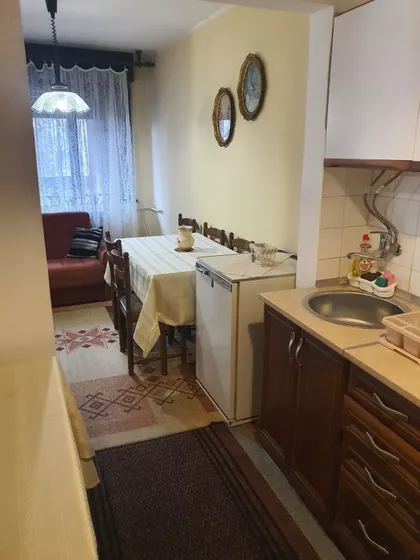 Josifa Šnersona 4 | 4zida.rs