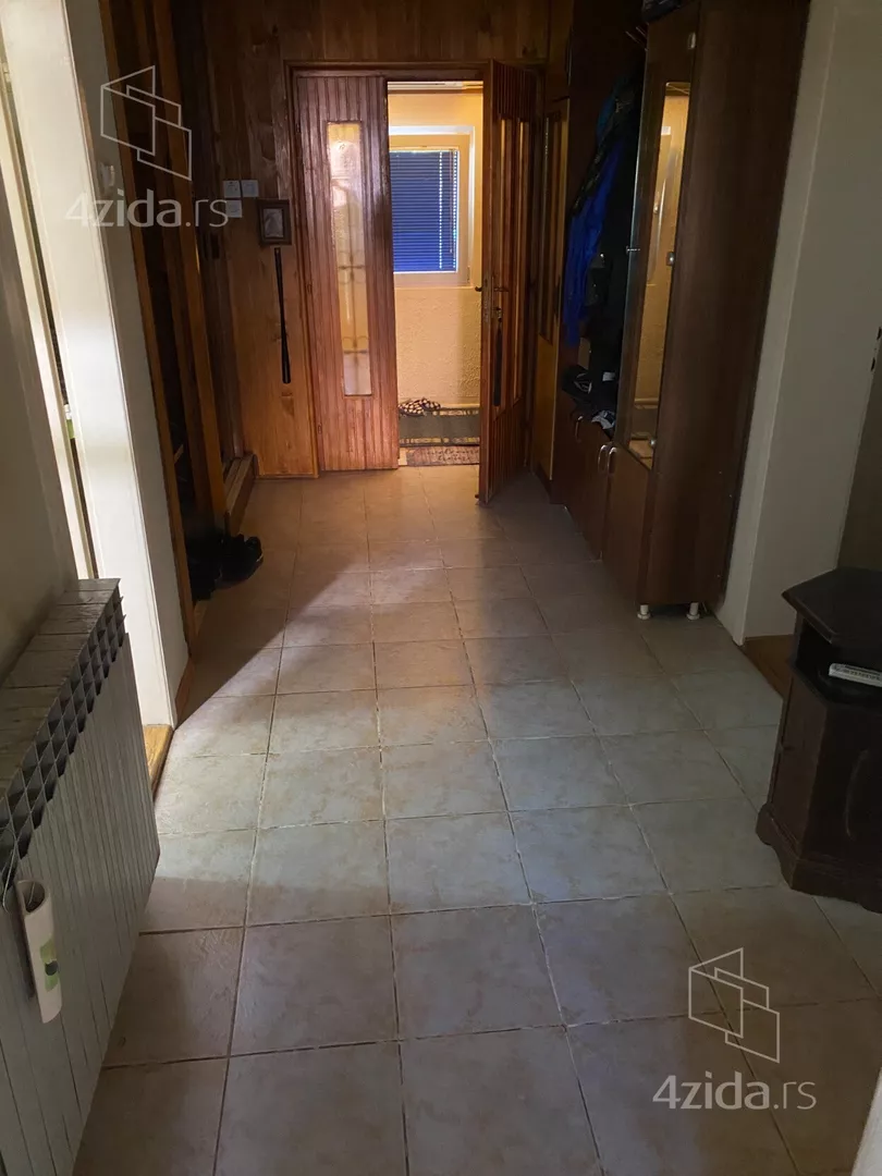 3-etažna kuća | 4zida