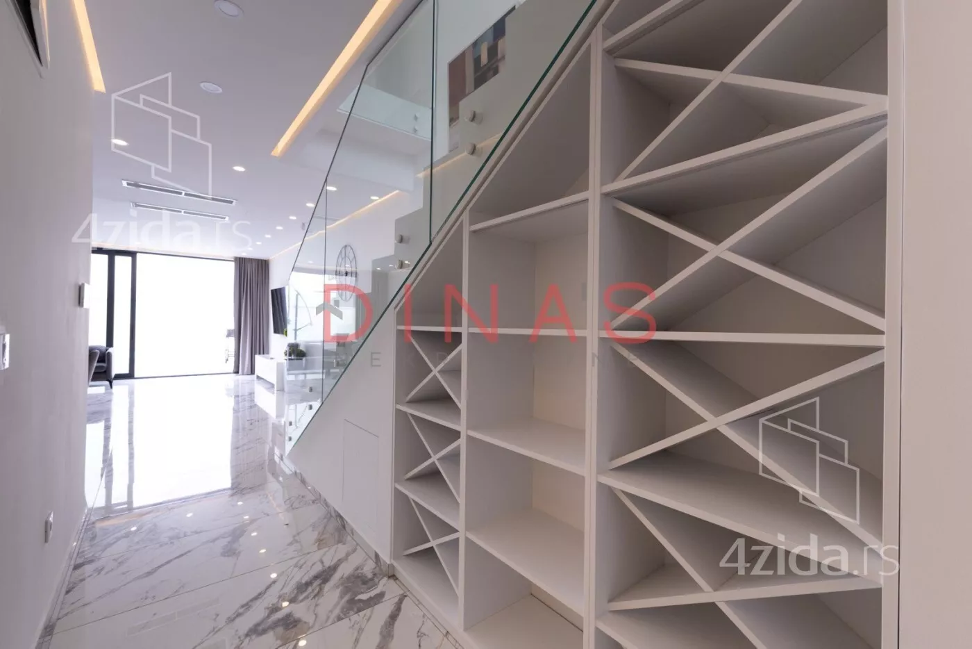 Kuća | 4zida