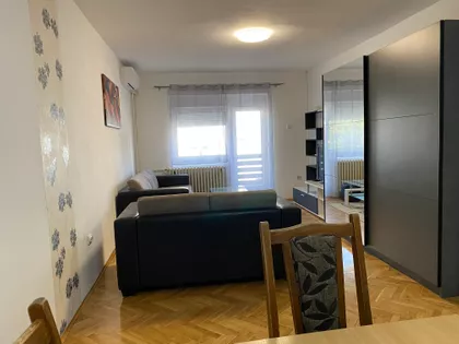 Sanska | 4zida.rs