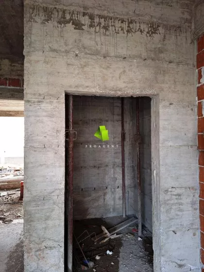 Vojna Bolnica | 4zida.rs