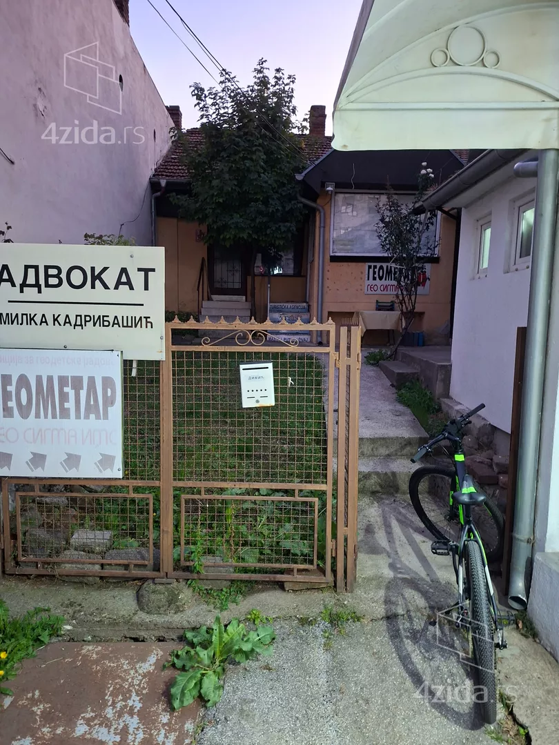 Poslovni prostor | 4zida