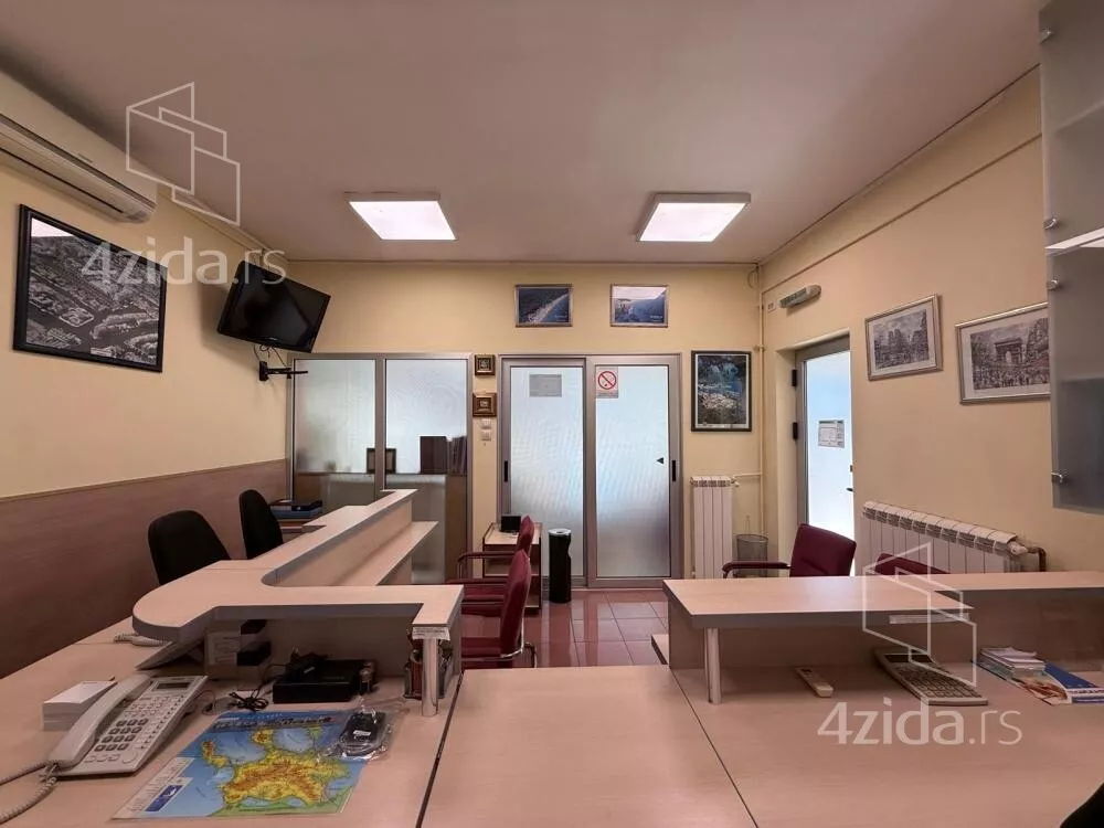 Lokal | 4zida