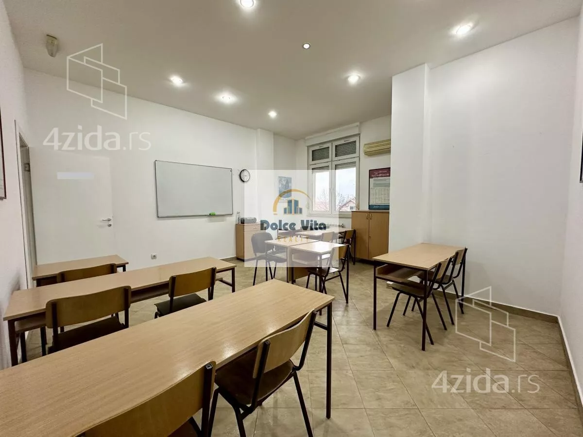 Poslovni prostor | 4zida