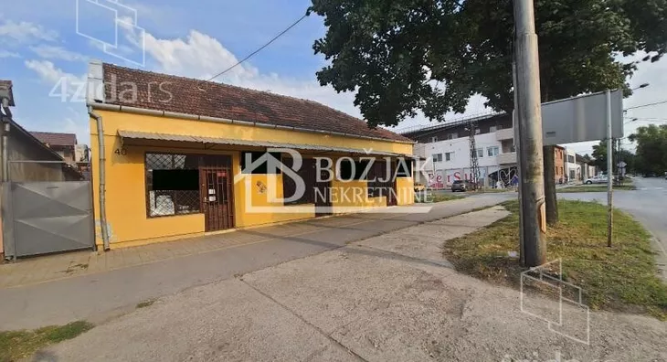 Lokal | 4zida