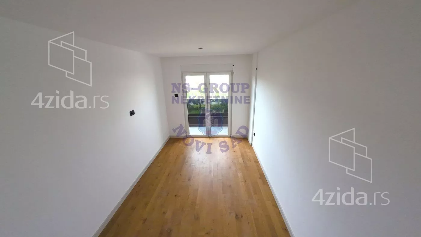 Sedmosoban stan | 4zida