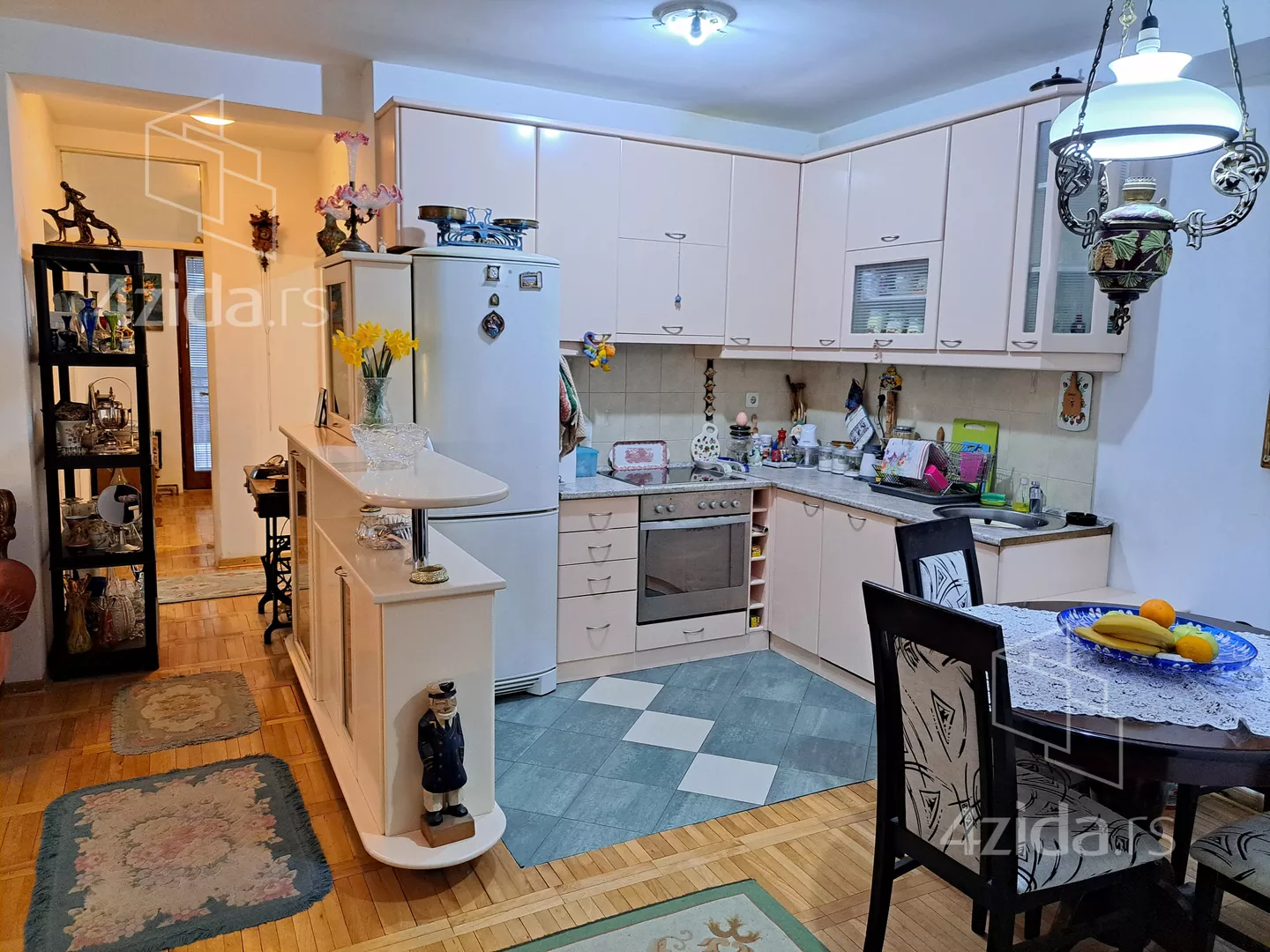 Dvoiposoban stan | 4zida