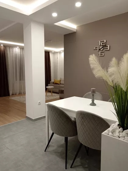 Neznanog Junaka 1 | 4zida.rs