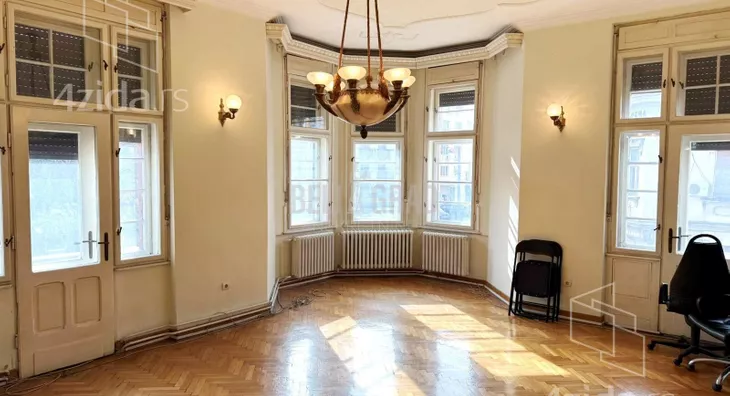 Šestosoban stan | 4zida