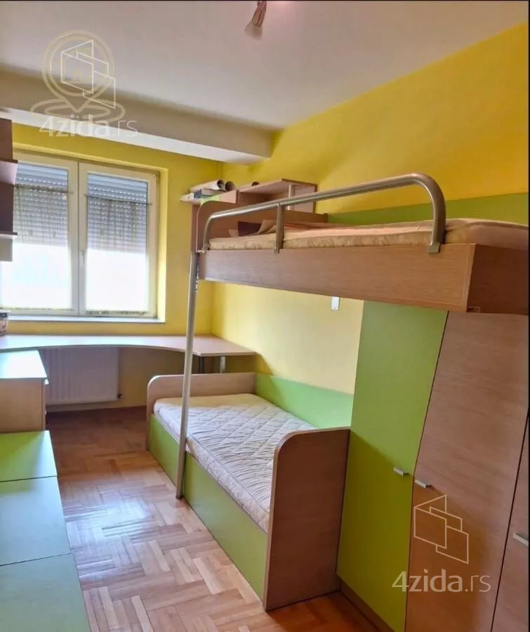 Troiposoban stan | 4zida