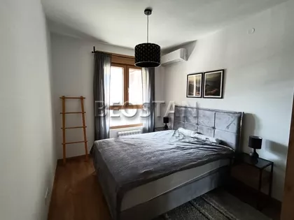 Tadije Sondermajera | 4zida.rs
