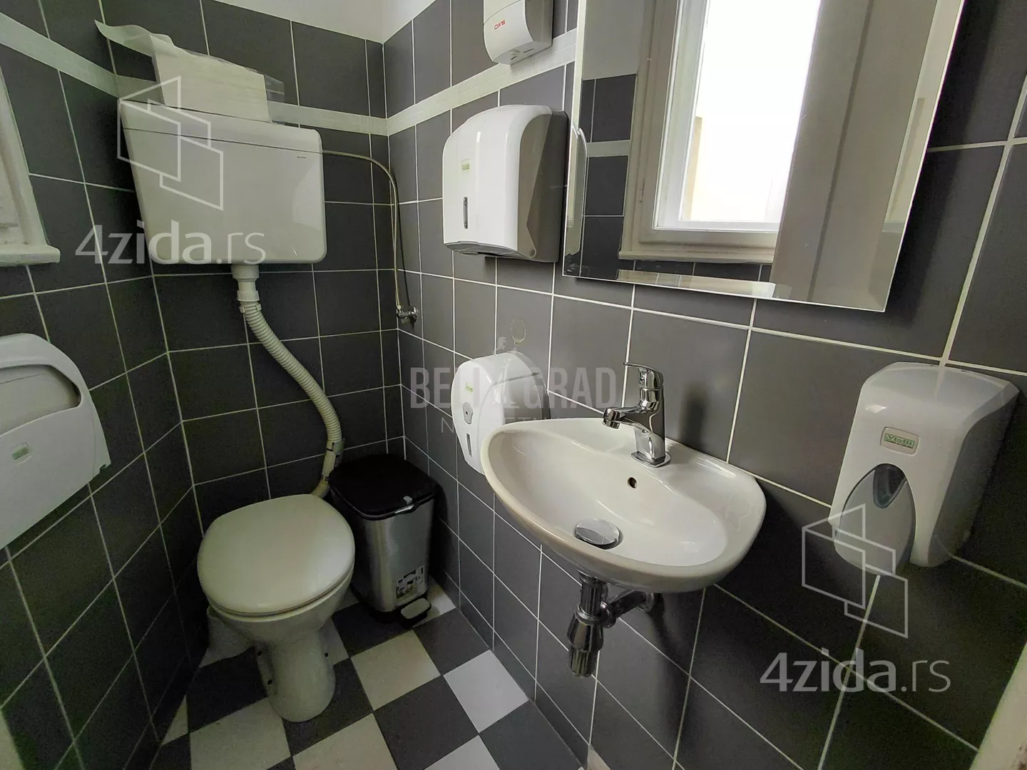 Troiposoban stan | 4zida