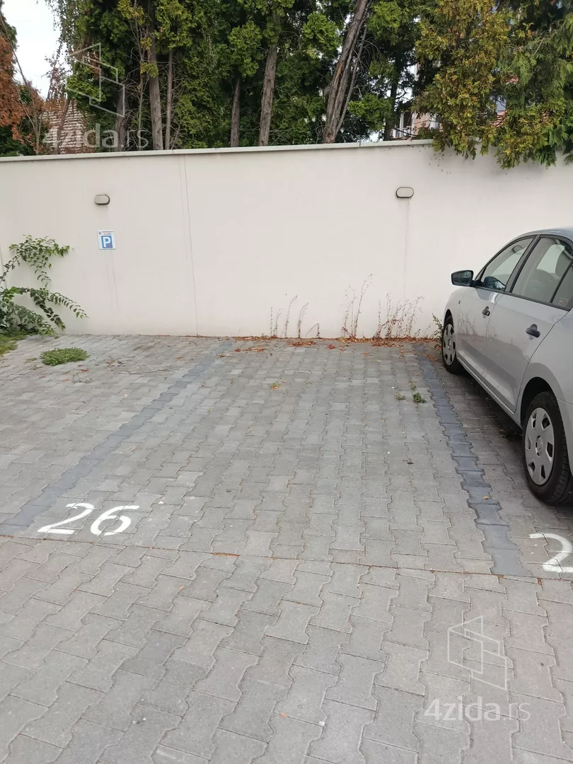Parking | 4zida