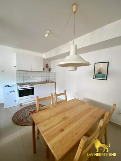 SVETOJOVANSKA | 4zida.rs