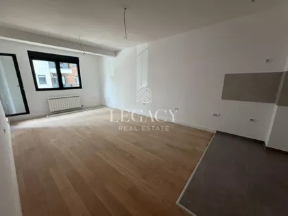 Paštrovićeva | 4zida.rs