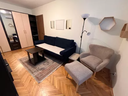 Ilije Stojadinovića 28 | 4zida.rs