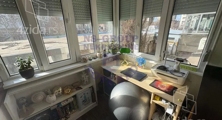 Dvoiposoban stan | 4zida