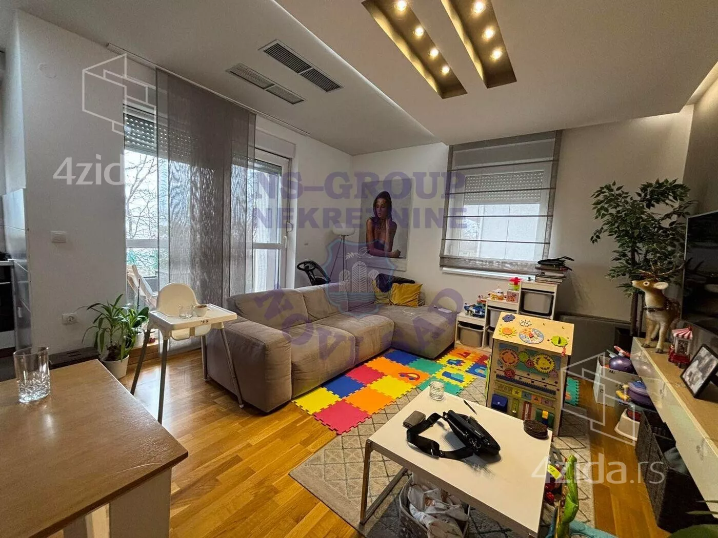 Trosoban stan | 4zida