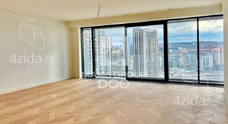 Četvoroiposoban stan | 4zida