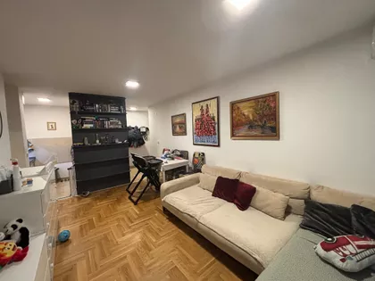 Ilije Pavlovića bb | 4zida.rs