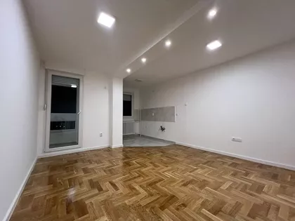 Novo Naselje | 4zida.rs
