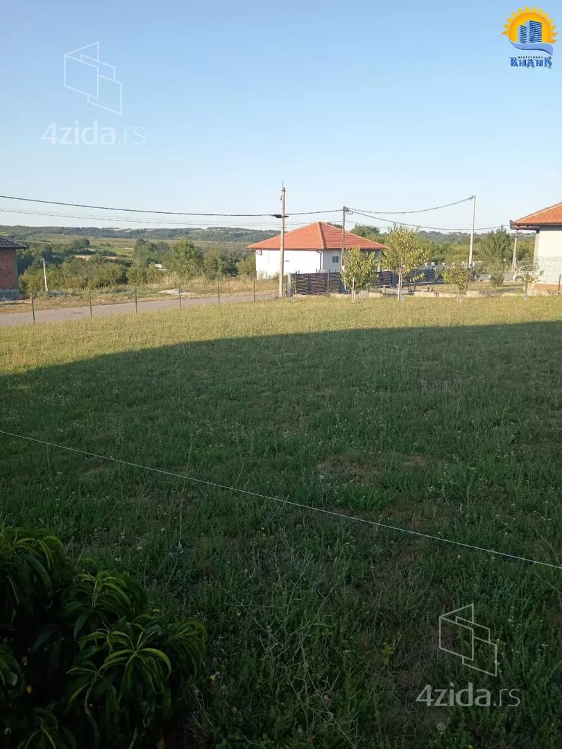 Građevinsko zemljište | 4zida
