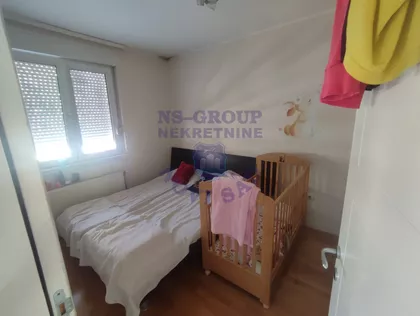 Lasla Gala | 4zida.rs