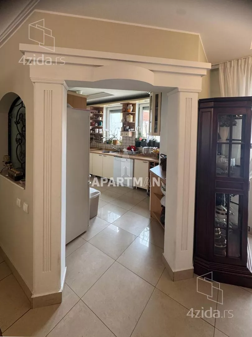 3-etažna kuća | 4zida