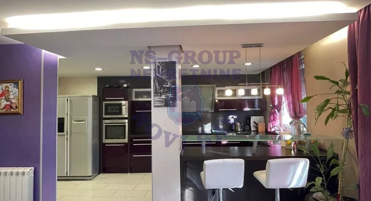 Sedmosoban stan | 4zida