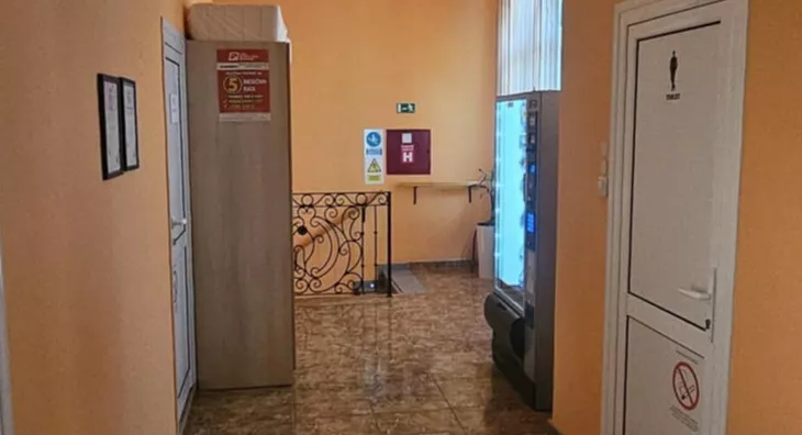 Poslovna zgrada | 4zida