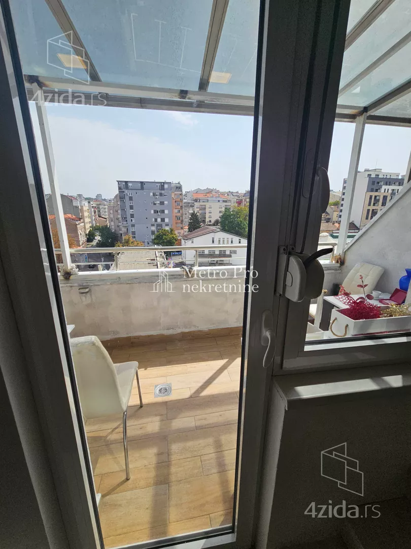 Četvoroiposoban stan | 4zida