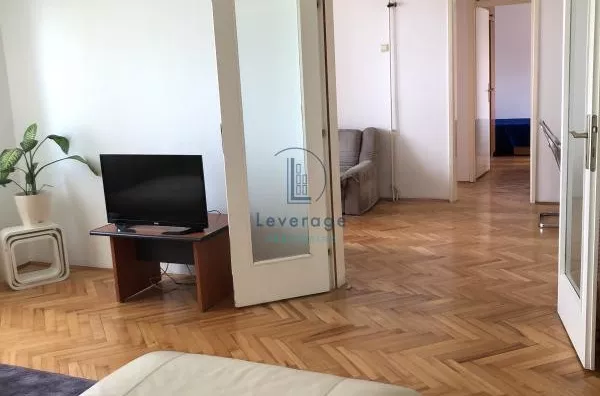 Četvoroiposoban stan | 4zida