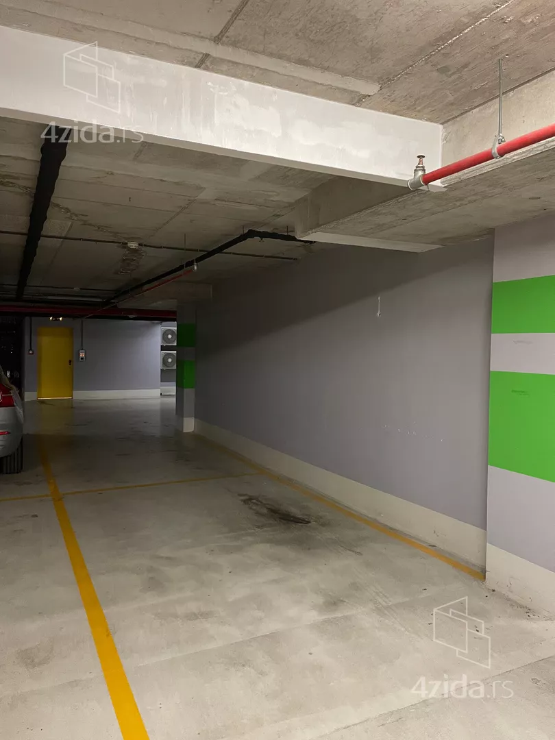 Parking | 4zida