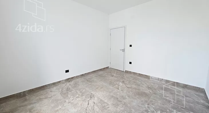 Četvoroiposoban stan | 4zida