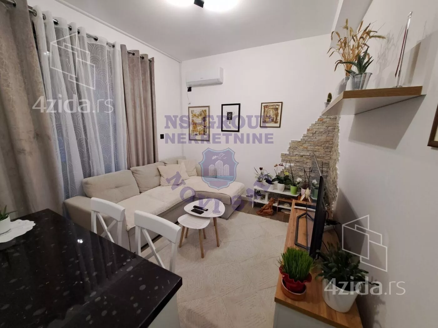 Jednoiposoban stan | 4zida