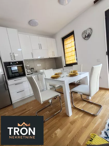 Miladina Pećinara | 4zida.rs