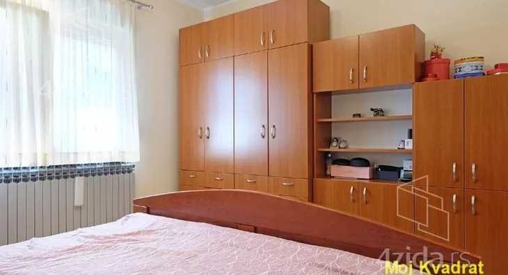 Šestosoban stan | 4zida