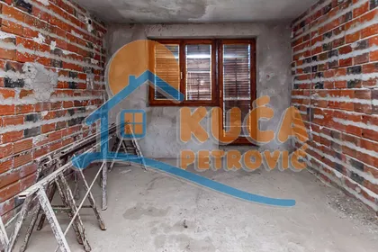 Borova | 4zida.rs