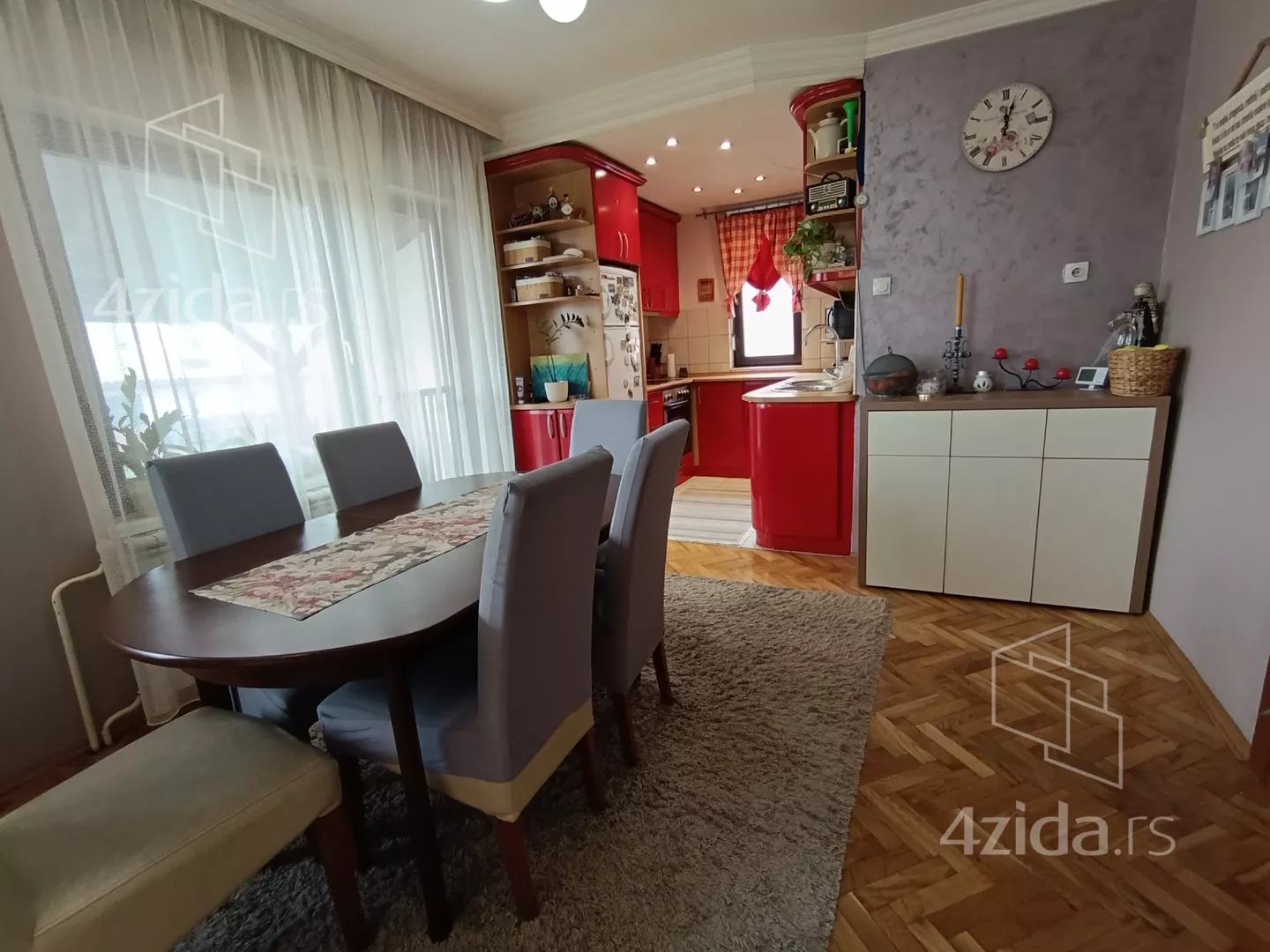 Troiposoban stan | 4zida