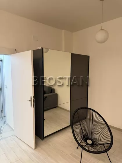 Karađorđeva | 4zida.rs