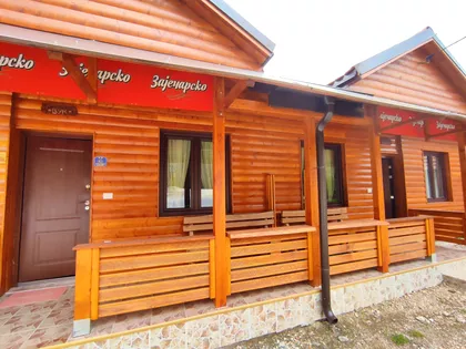 Crnovrška 35 | 4zida.rs