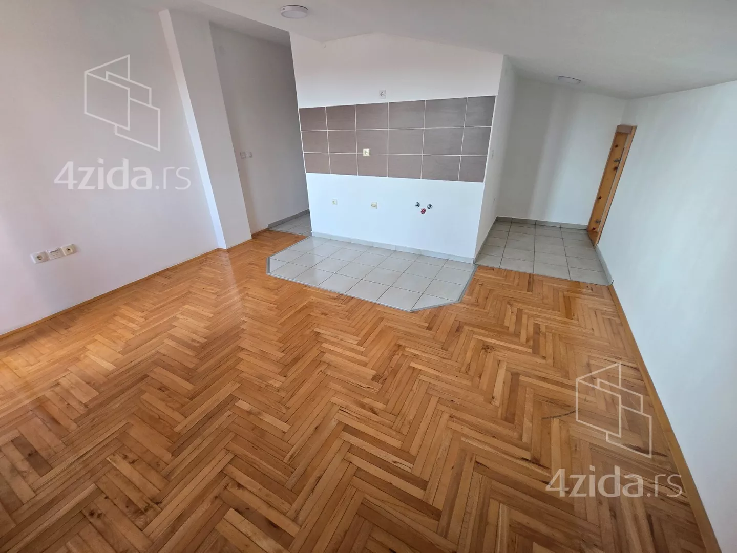 Garsonjera | 4zida