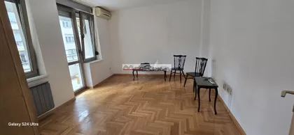 Crveni Krst Vračar | 4zida.rs