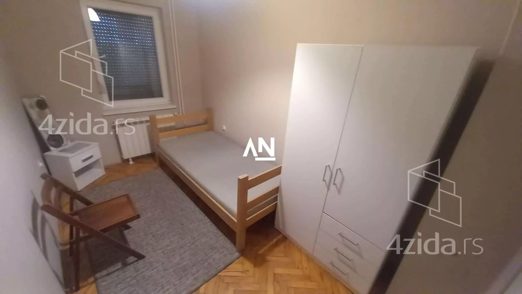 Petosoban stan | 4zida