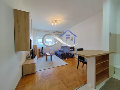 Bulevar Cara Lazara | 4zida.rs