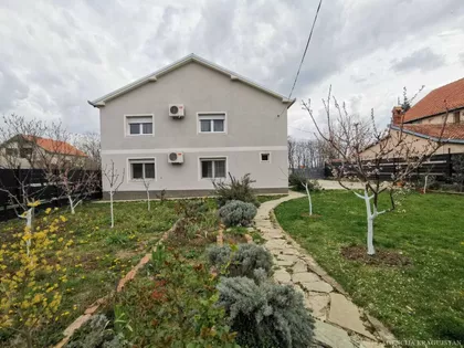 Šumarice | 4zida.rs