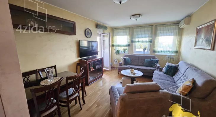 Troiposoban stan | 4zida